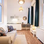 Apartment West Nest *