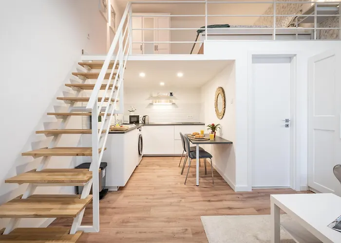West Nest Apartment